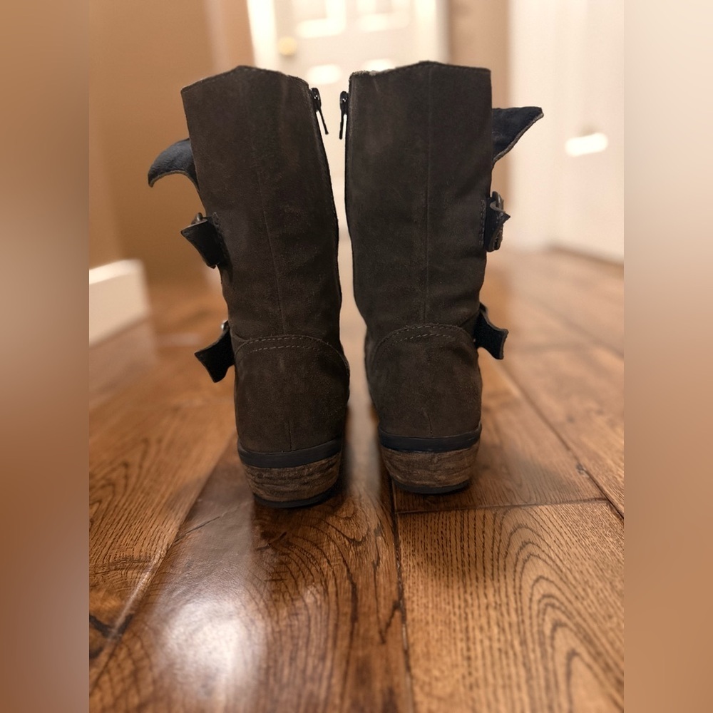 Artisan ‘Kate’ Suede Moto Biker Boots in Charcoal/Dark Taupe Made in Portugal. - Picture 8 of 15